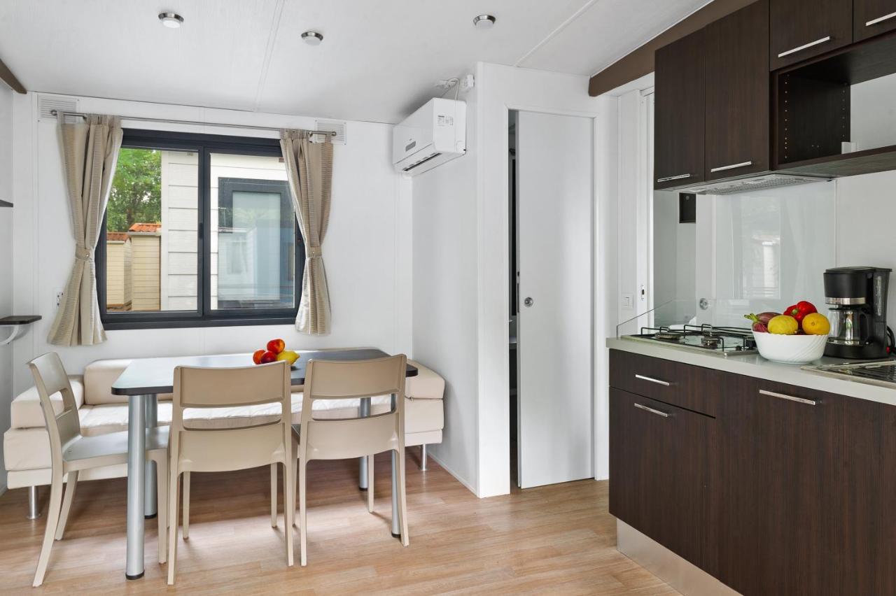 Mobile Homes Solaris Vacanceselect Šibenik Exteriör bild